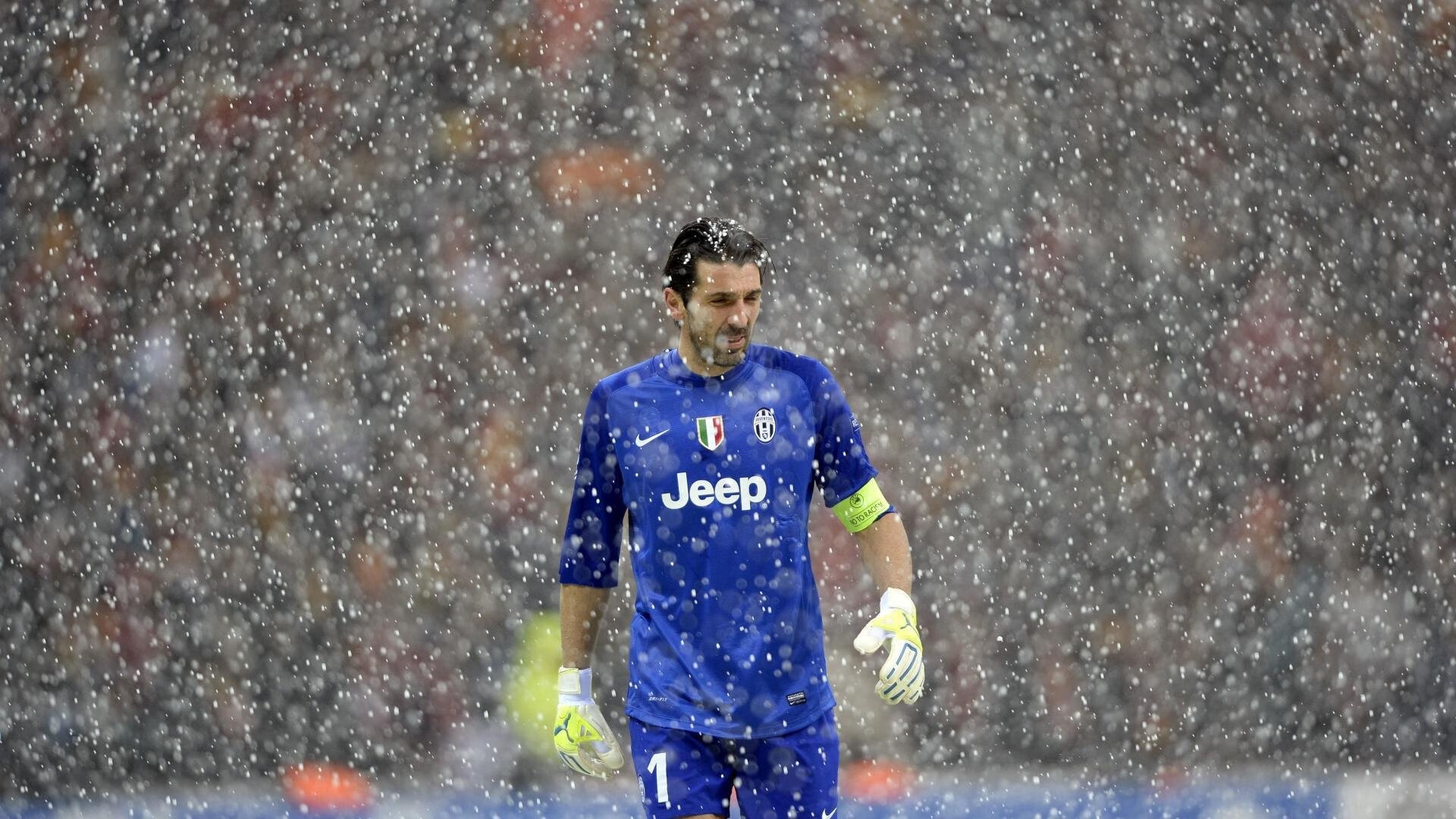 CS2高光瞬间操作全场瞩目,csgo高光时刻怎么生成